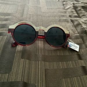 Burgundy Glasses with Circle lenses
